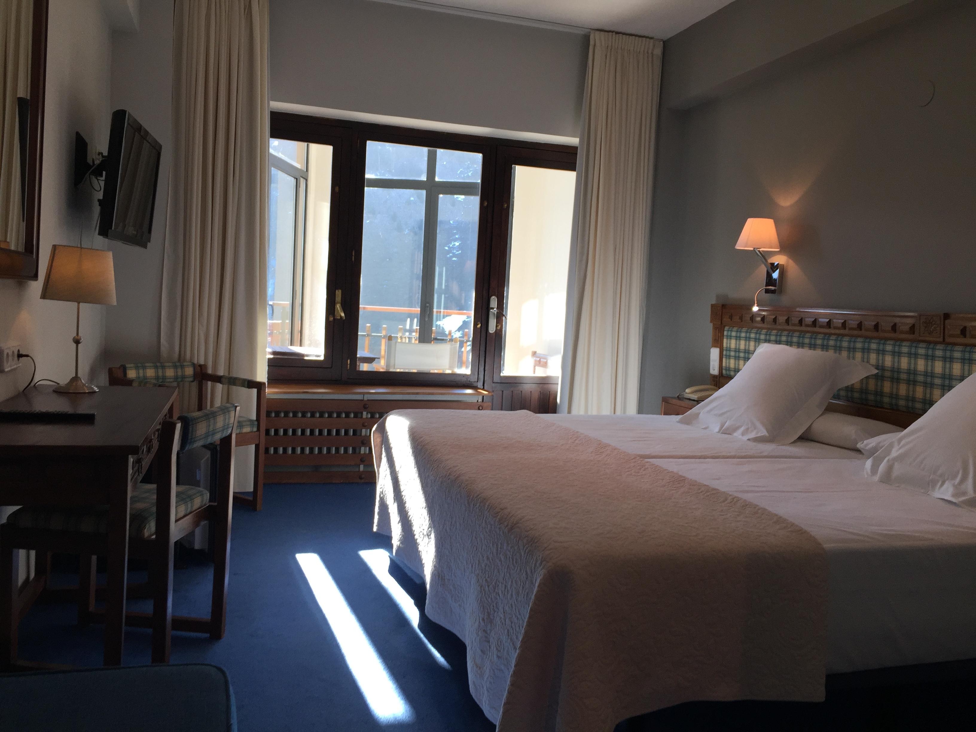 Hotel Edelweiss Candanchú Zewnętrze zdjęcie