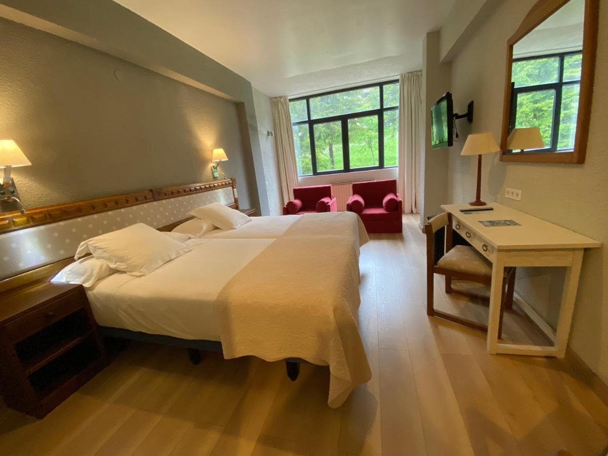 Hotel Edelweiss Candanchú Zewnętrze zdjęcie