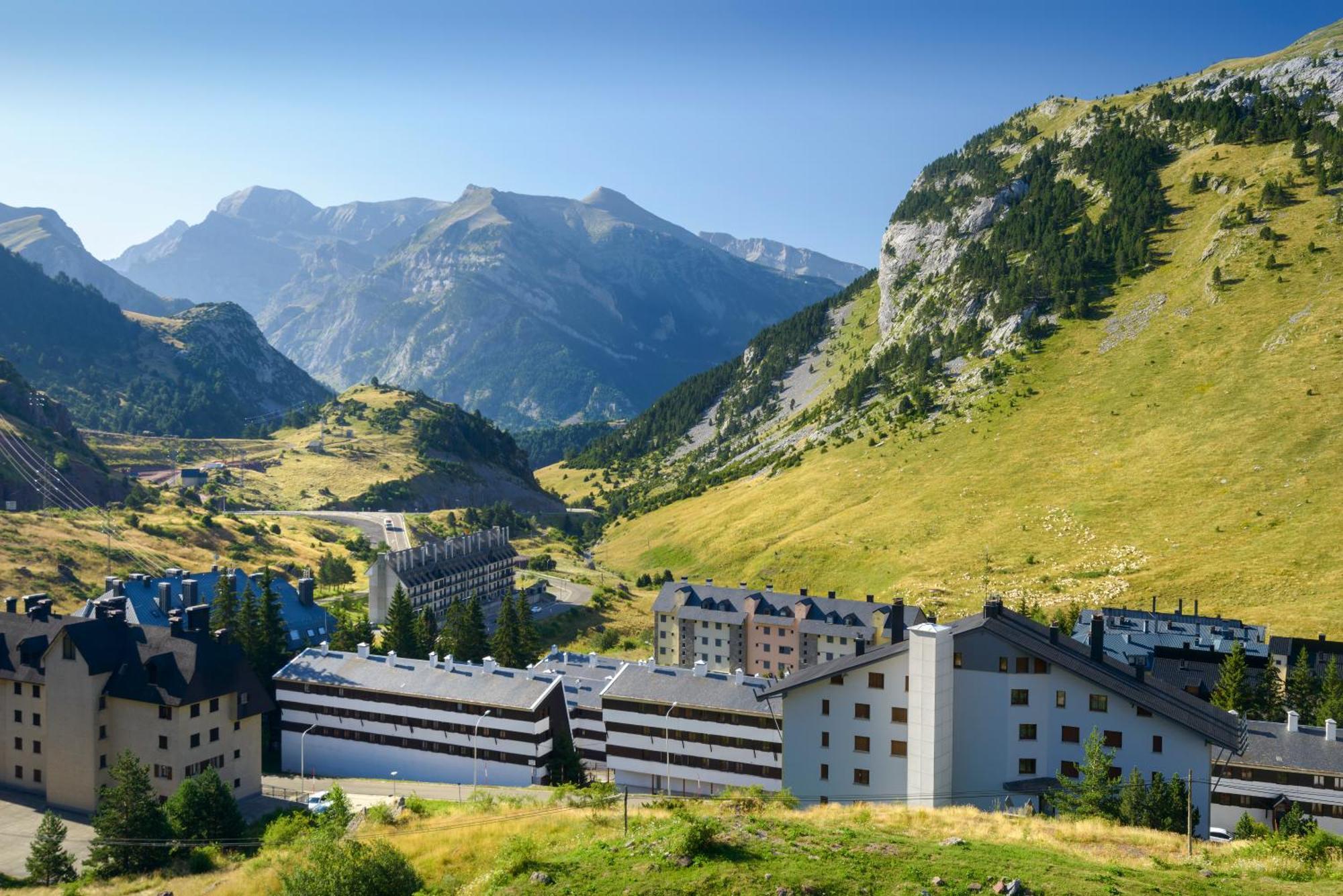 Hotel Edelweiss Candanchú Zewnętrze zdjęcie