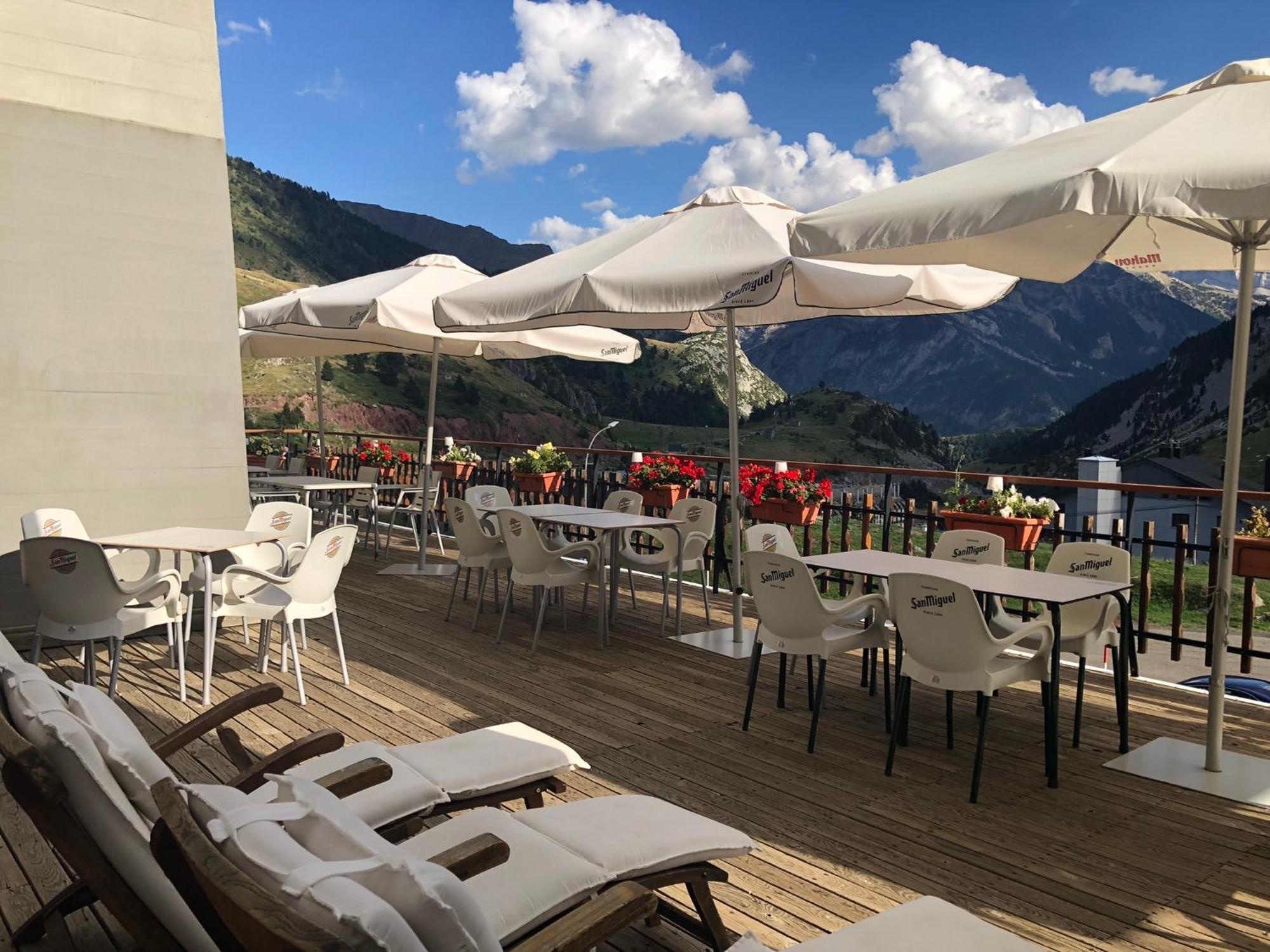 Hotel Edelweiss Candanchú Zewnętrze zdjęcie